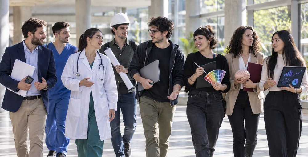 Carreras más consultadas para estudiar en 2026 y profesiones con mayor interés y proyección laboral en la Argentina.